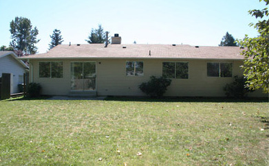 Kent 3 back yard